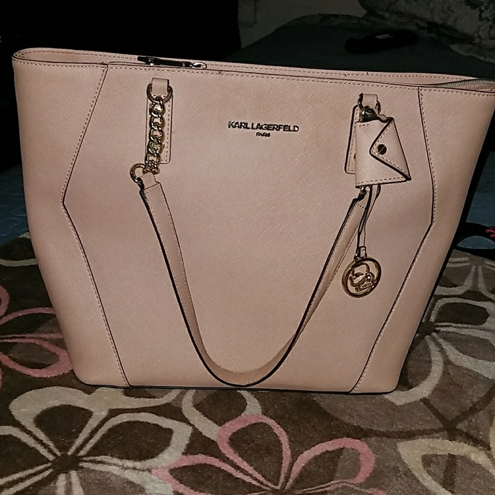 👜 Karl Lagerfeld shoulder bag